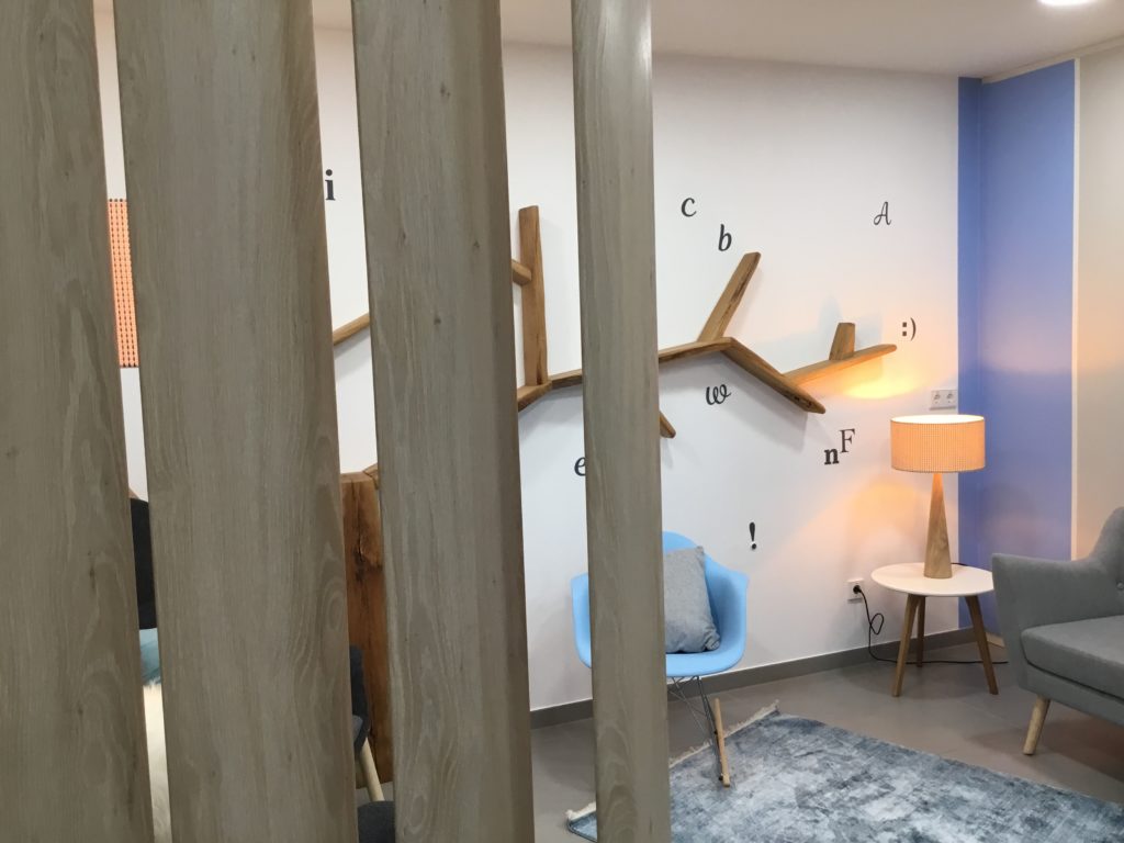 Exemple de décoration moderne de SGDG Décors