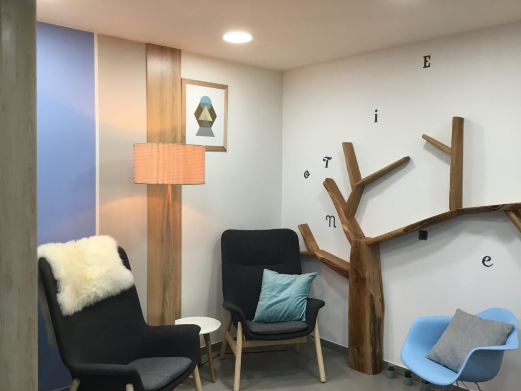 Exemple de décoration moderne de SGDG Décors